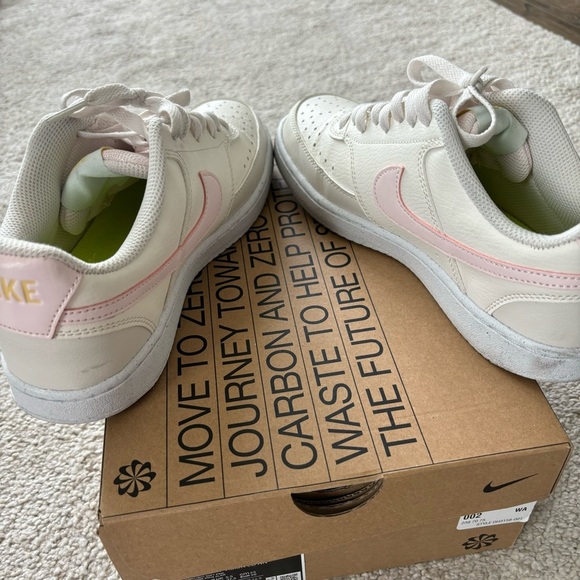 Nike Women’s Court Vision Lo NN Sneaker Shoes Phantom & Light Pink Size 8 - Picture 5 of 10